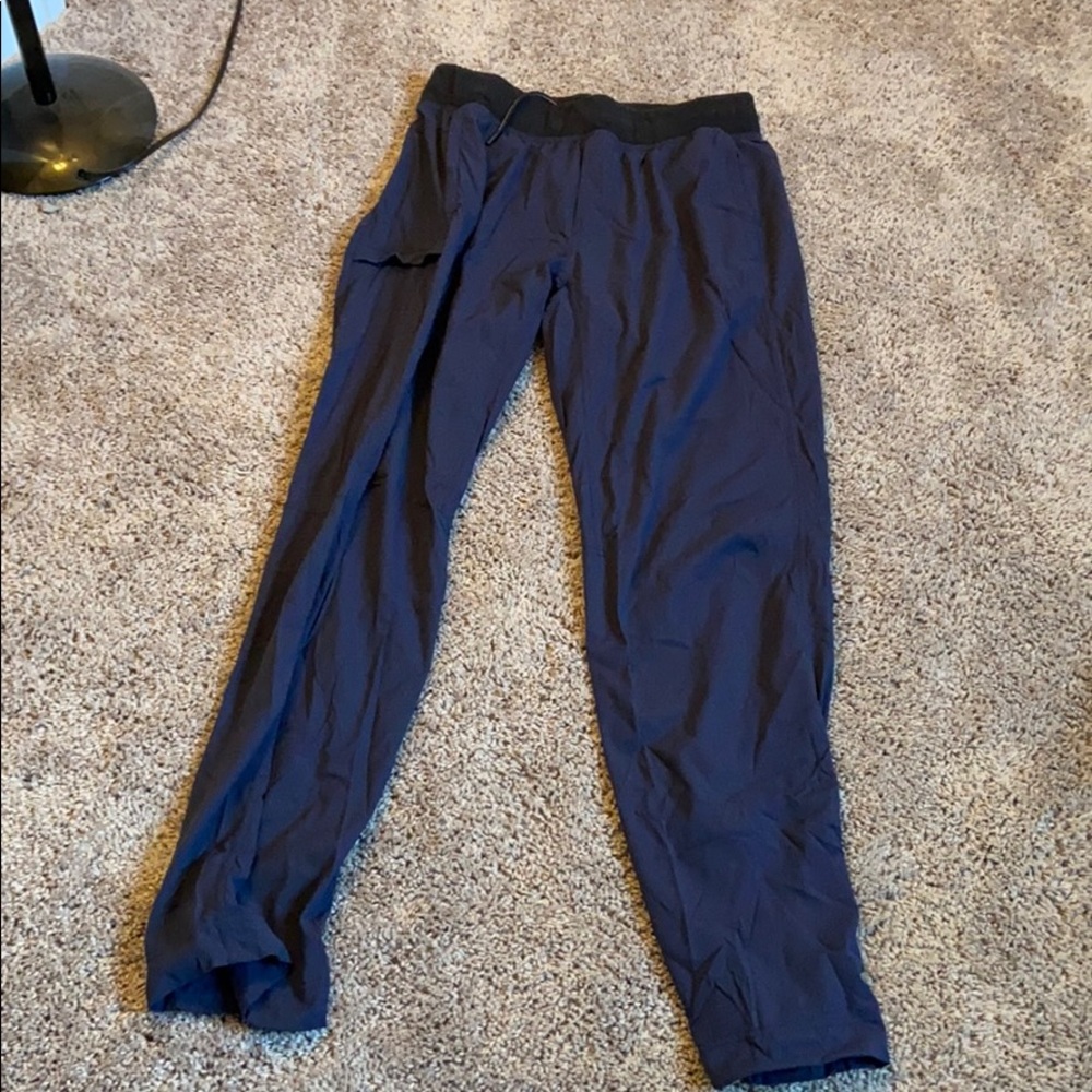 Men’s Lululemon sweatpants